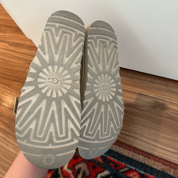 Pre-loved Ugg sandals - Picture 7 of 7